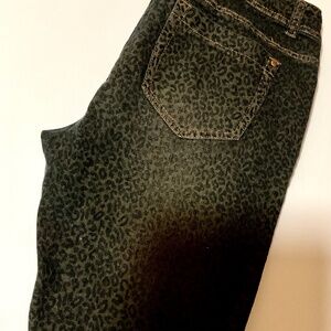 Forever 21 straight leg with cute pattern  plus size 14